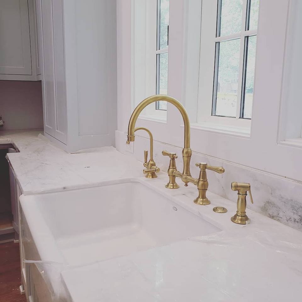 39388935_10156521228054598_3157920501620277248_n